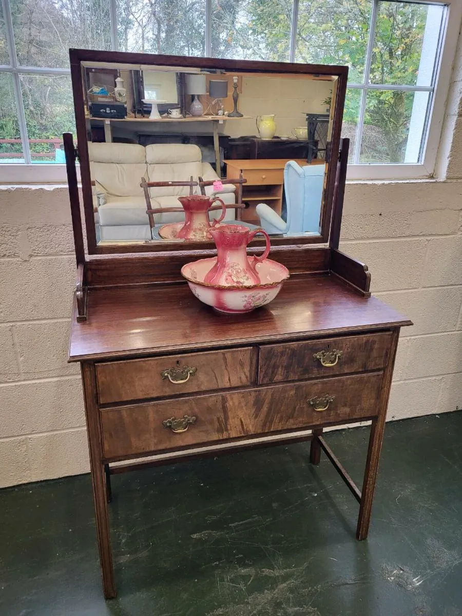Lovely Vintage Dressing Table - Image 2