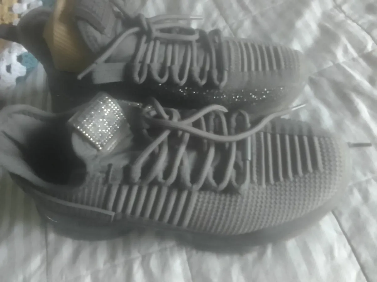 STEVE MADDEN GREY MAXILLA EMBELLISHED TRAINERS 6 - Image 2