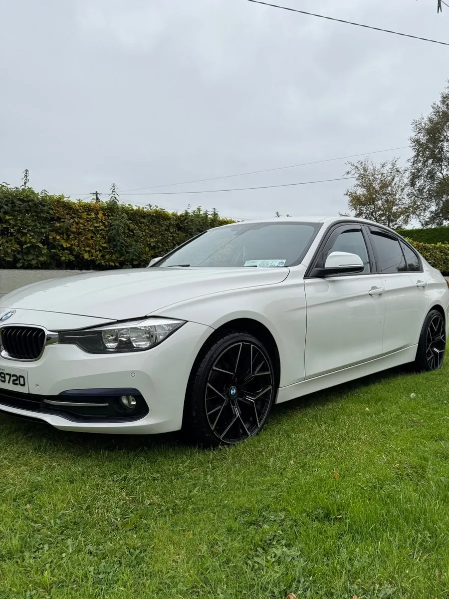 BMW 3-Series 2017 LOW MILEAGE - Image 2