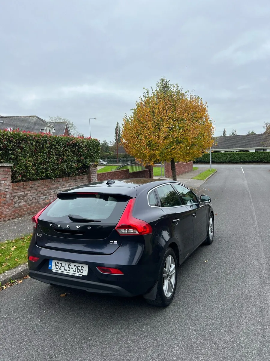 2015 Volvo V40 D2 Automatic 2.0 diesel | NCT 12/26 - Image 3
