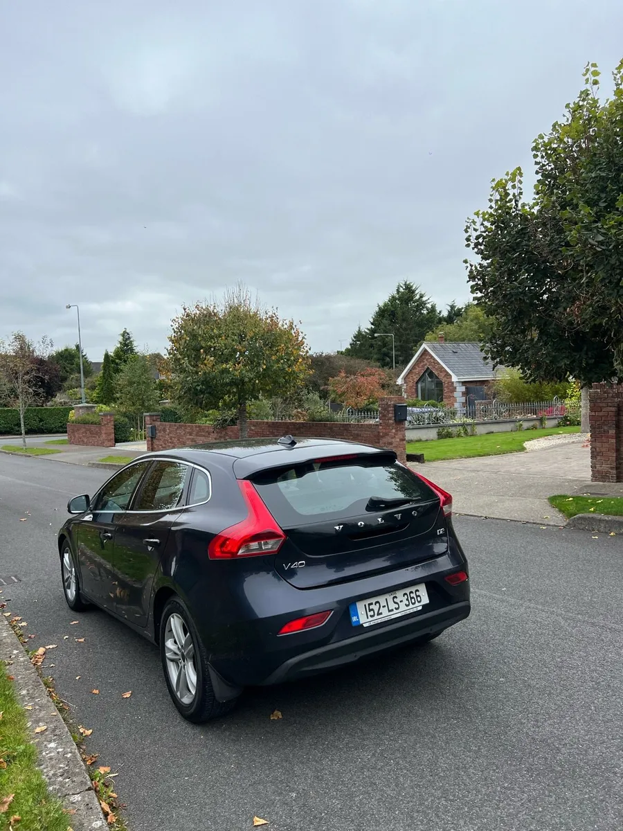 2015 Volvo V40 D2 Automatic 2.0 diesel | NCT 12/26 - Image 4