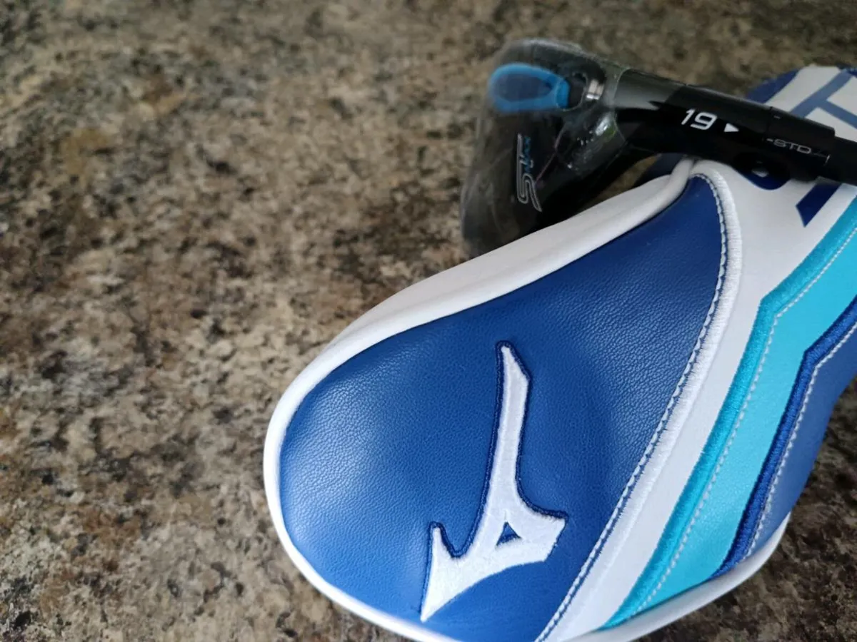 Mizuno St Max 3 Hybrid. New in plastic. - Image 3