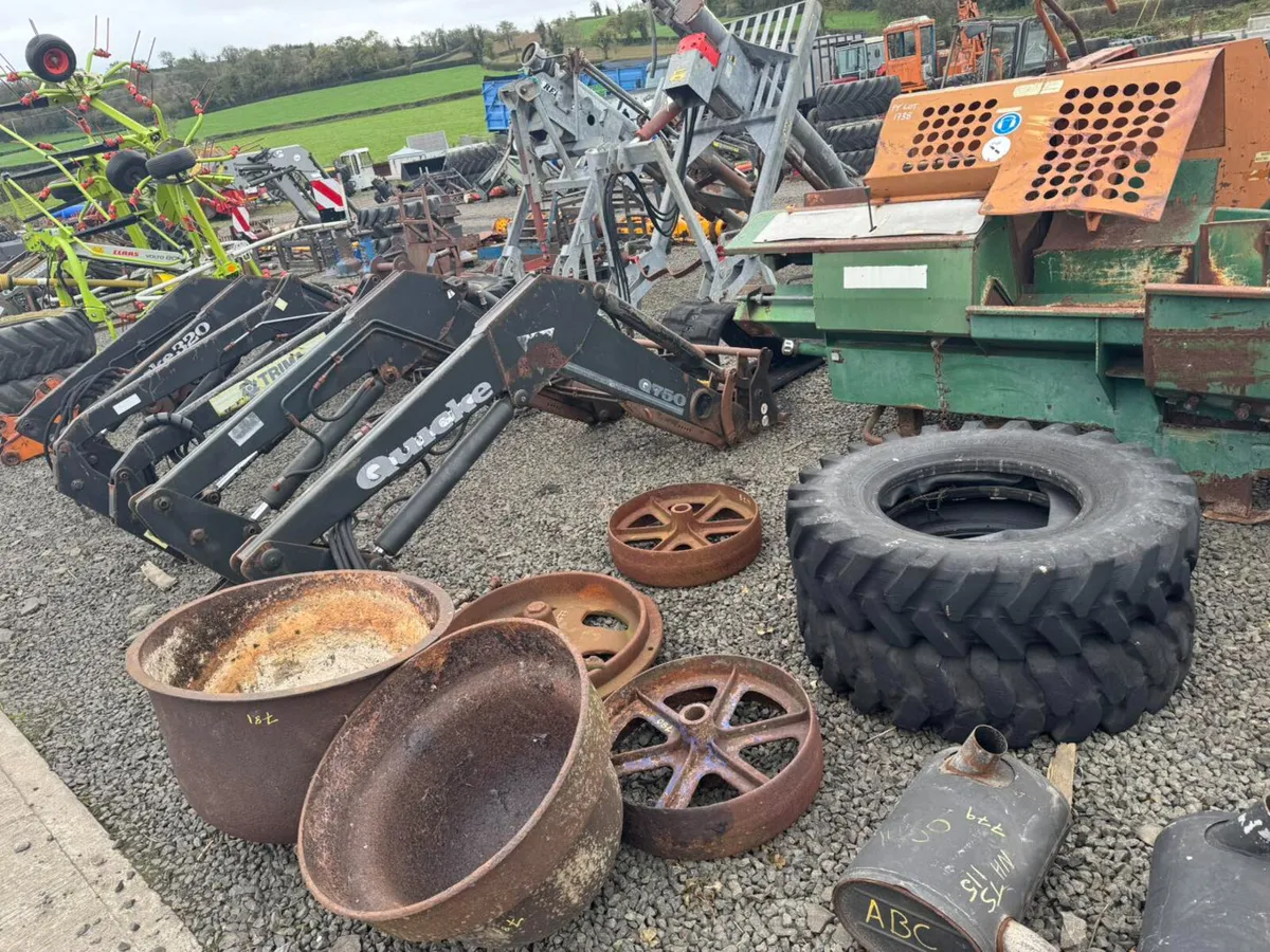 Nelson Alexander Tractor Yard Clearance Auction - Image 1