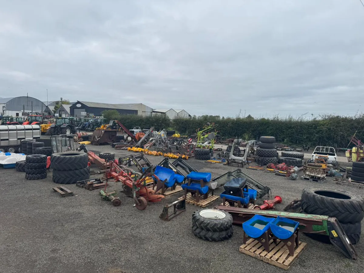 Nelson Alexander Tractor Yard Clearance Auction - Image 2