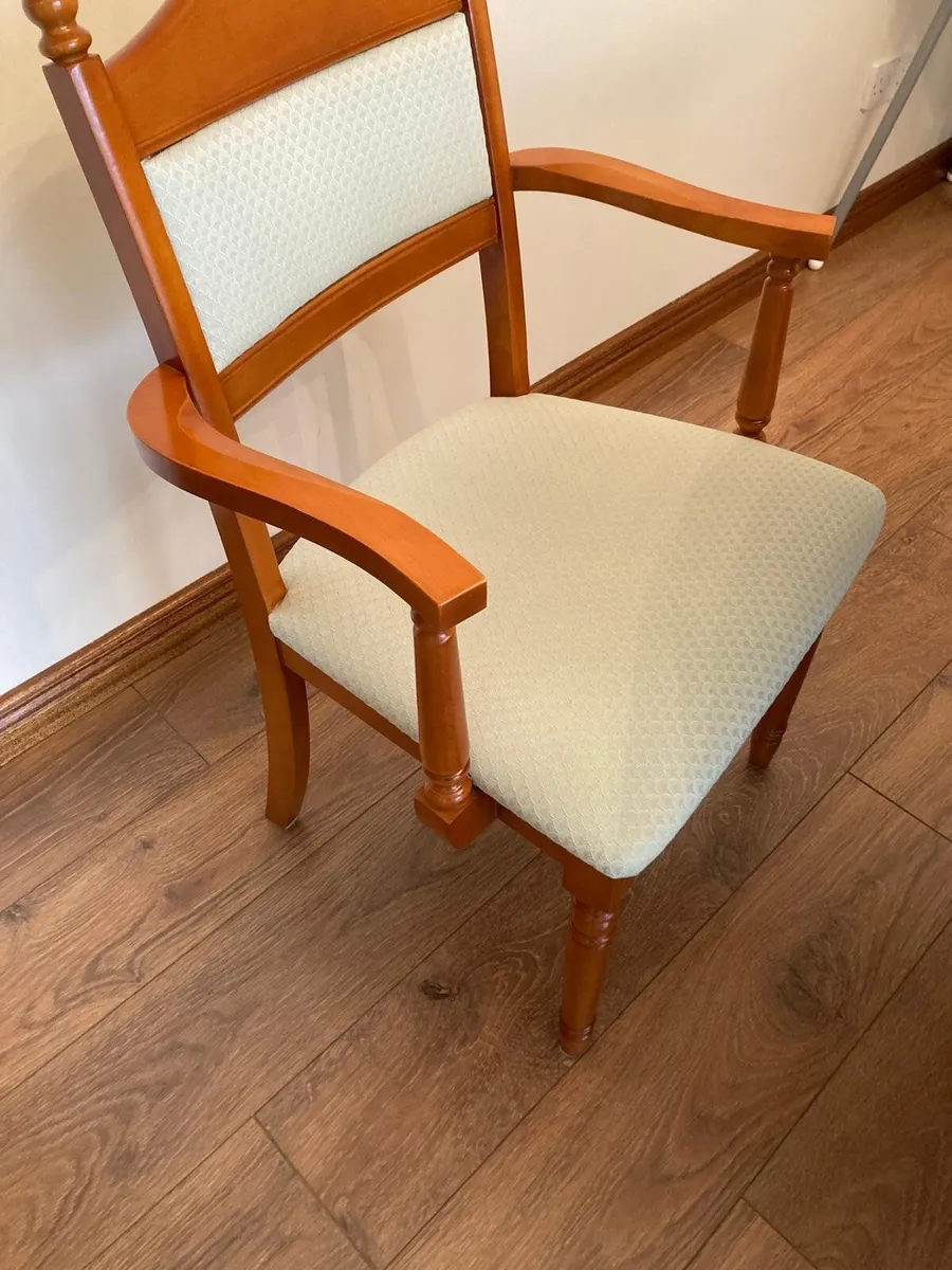 Dining Room Table and Chairs - Image 1