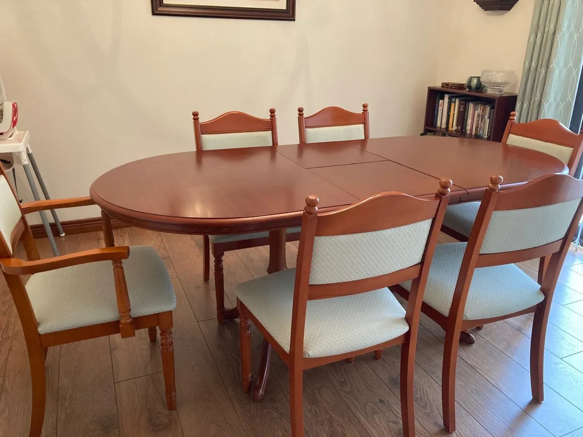 Dining Room Table and Chairs - Image 4