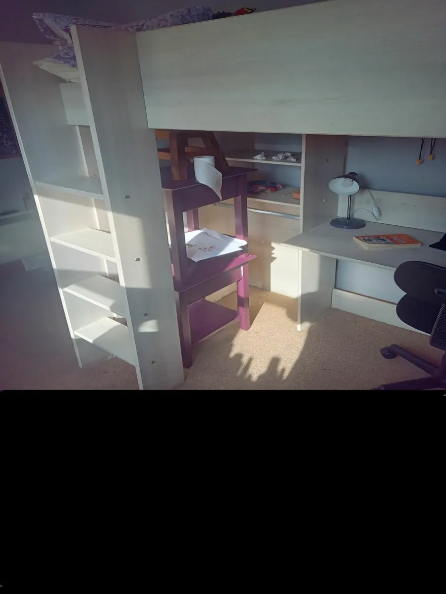 Loft bed - Image 1