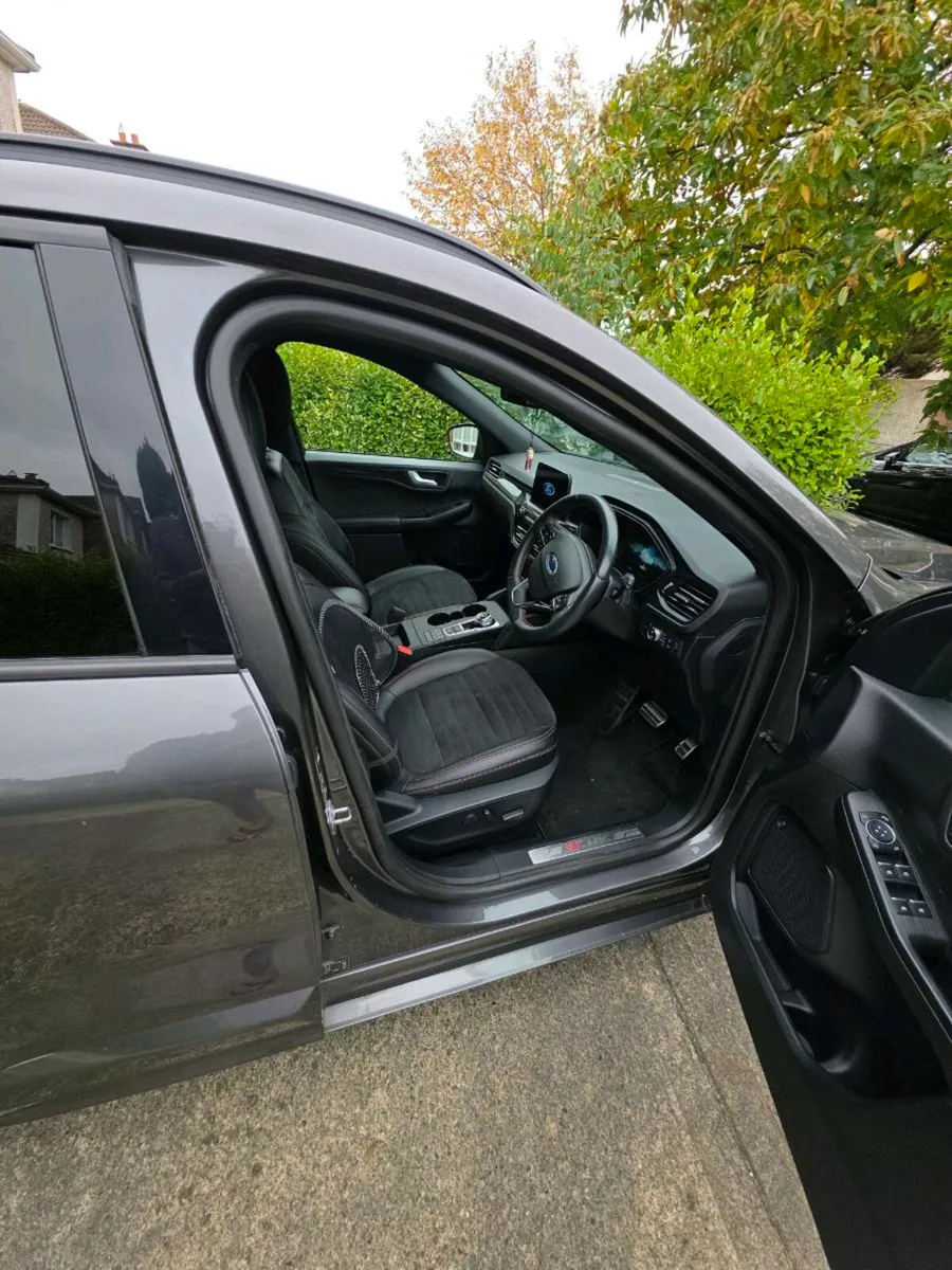 Ford Kuga 2021 - Image 4