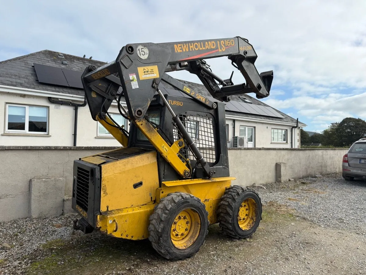 New Holland Bobcat - Image 2