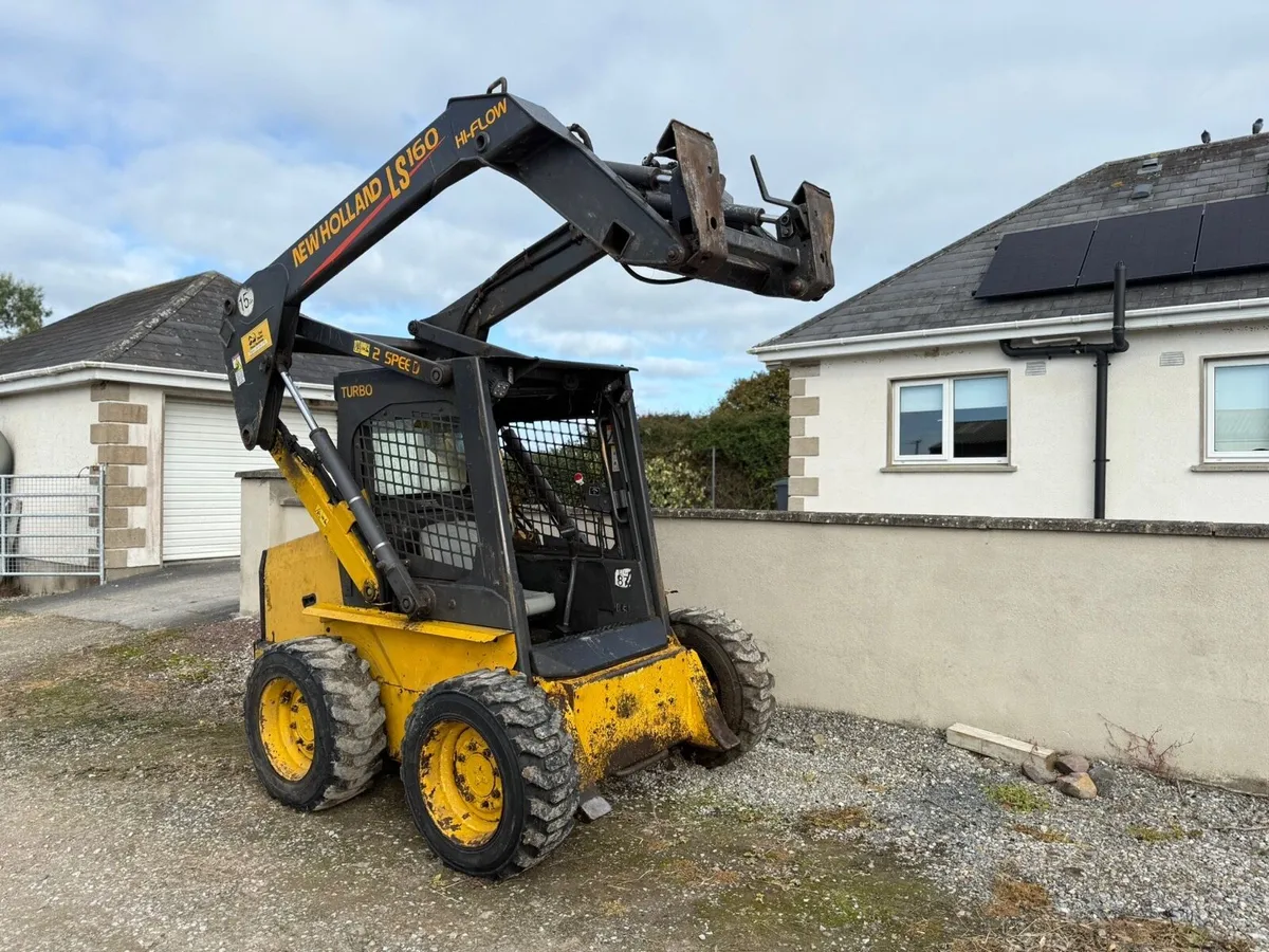 New Holland Bobcat - Image 3