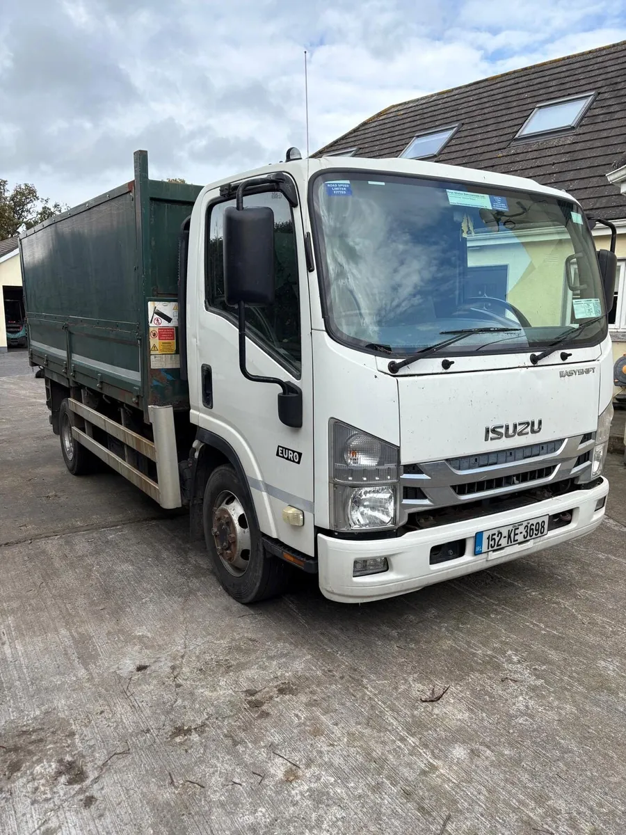7.5 tonne Isuzu Tipper - Image 1