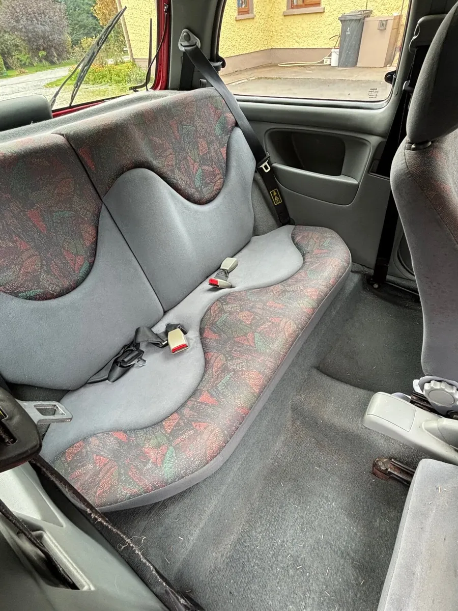 Nissan Micra 1999 - Image 2
