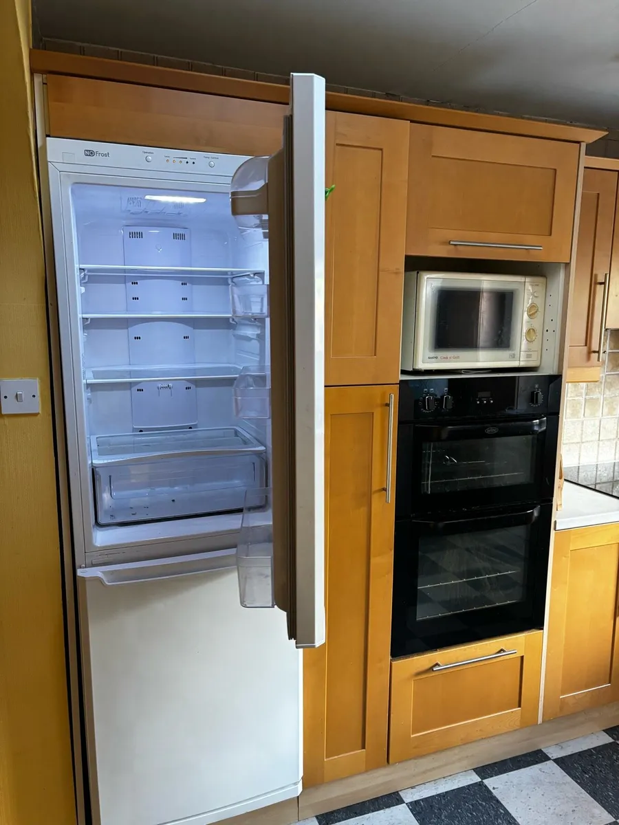 Kitchen and Appliances - Image 2