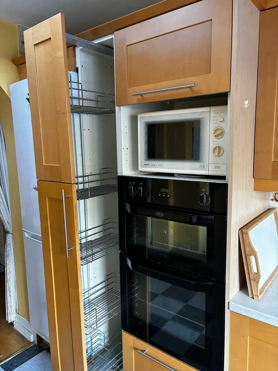 Kitchen and Appliances - Image 3