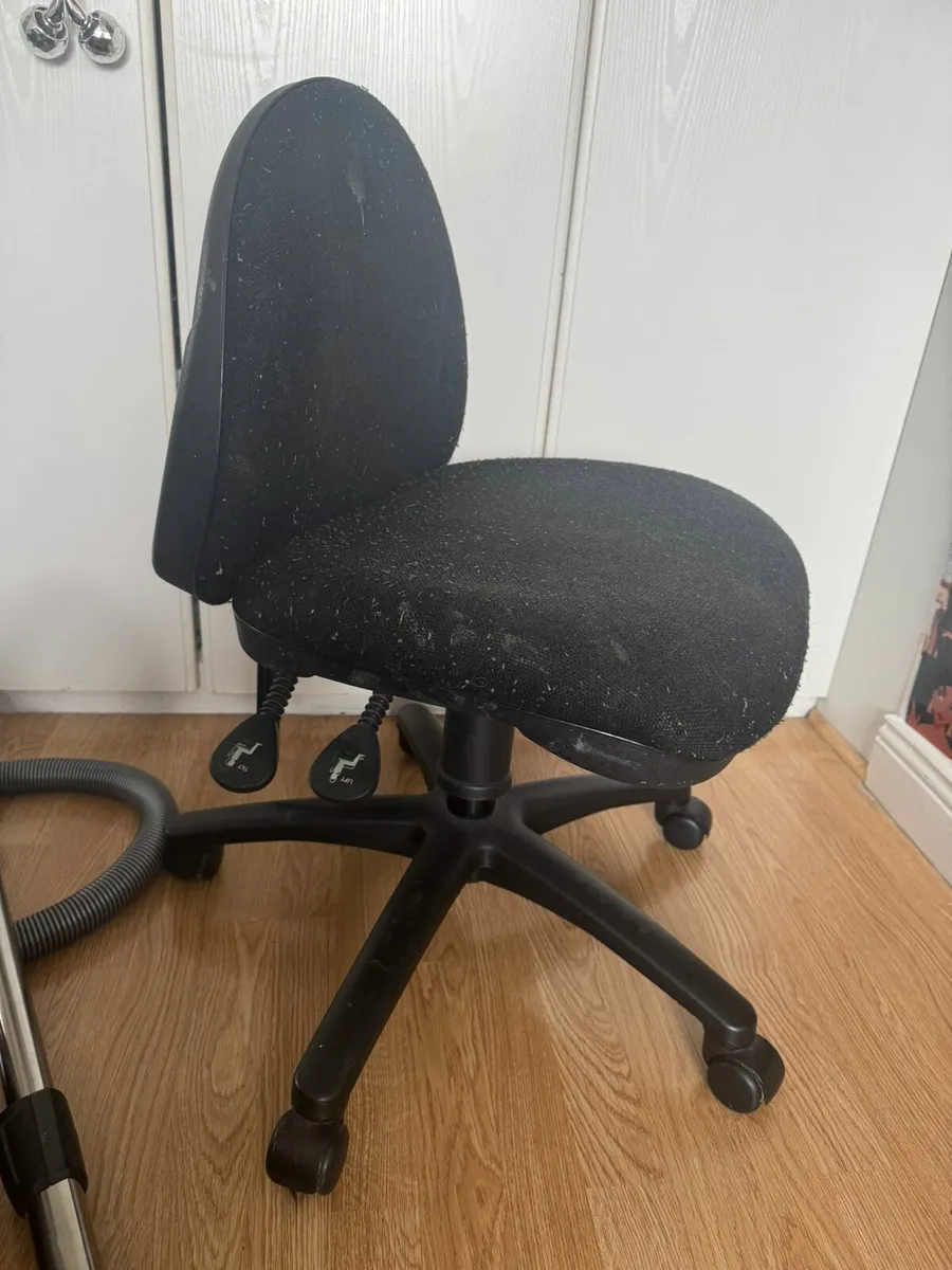 Free chair - Image 3