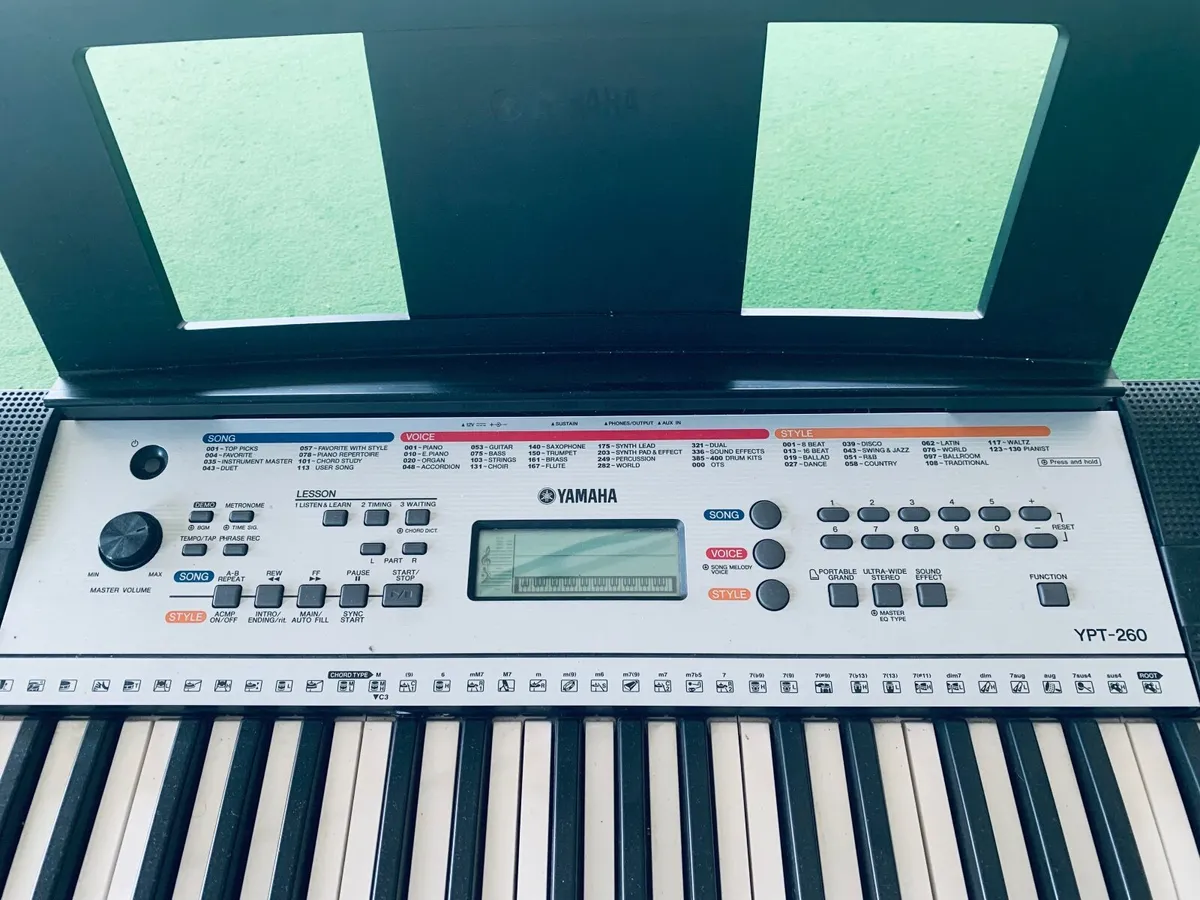 Yamaha Keyboard - Image 1