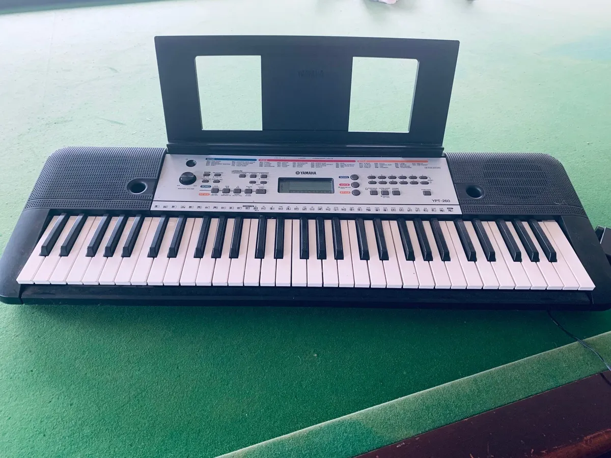 Yamaha Keyboard - Image 2