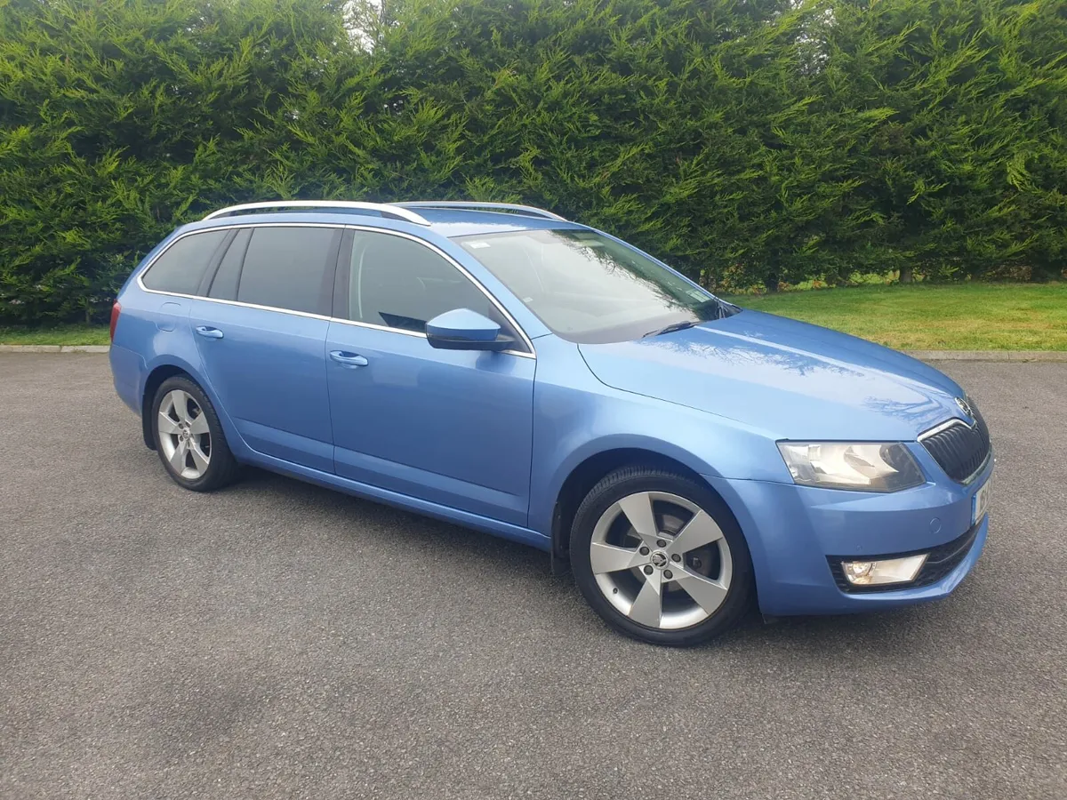 2015 Skoda Octavia Elegance 1.6L TDI - LOW KMs!! - Image 1