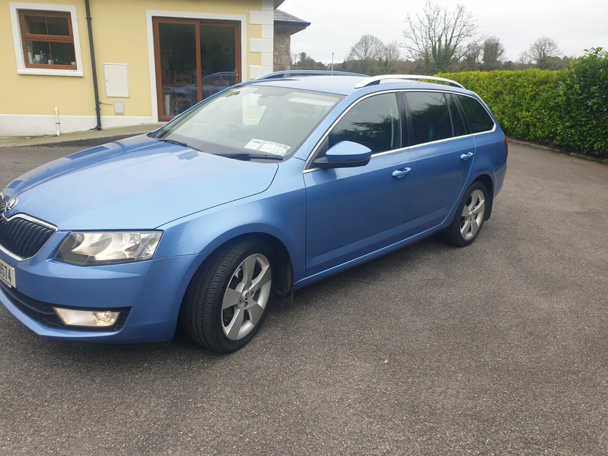 2015 Skoda Octavia Elegance 1.6L TDI - LOW KMs!! - Image 4