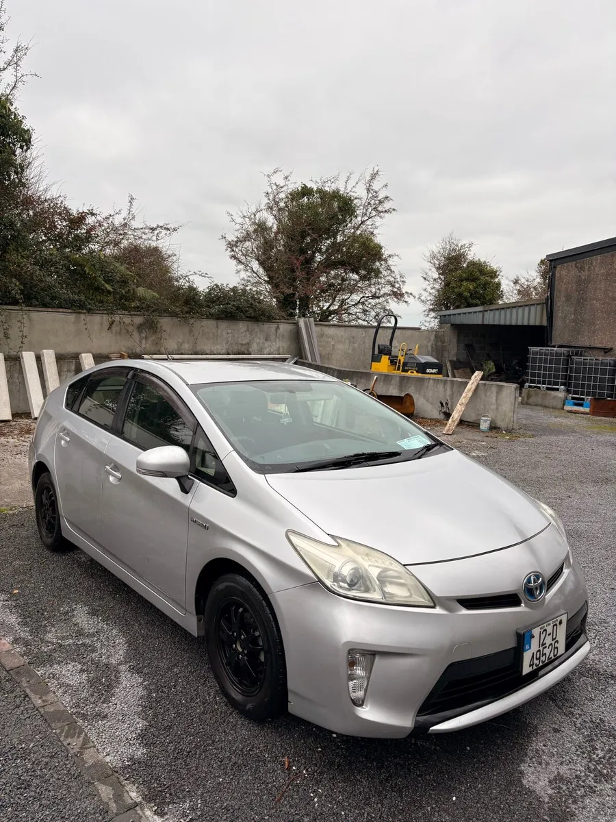 Toyota Prius Hybrid - Image 2