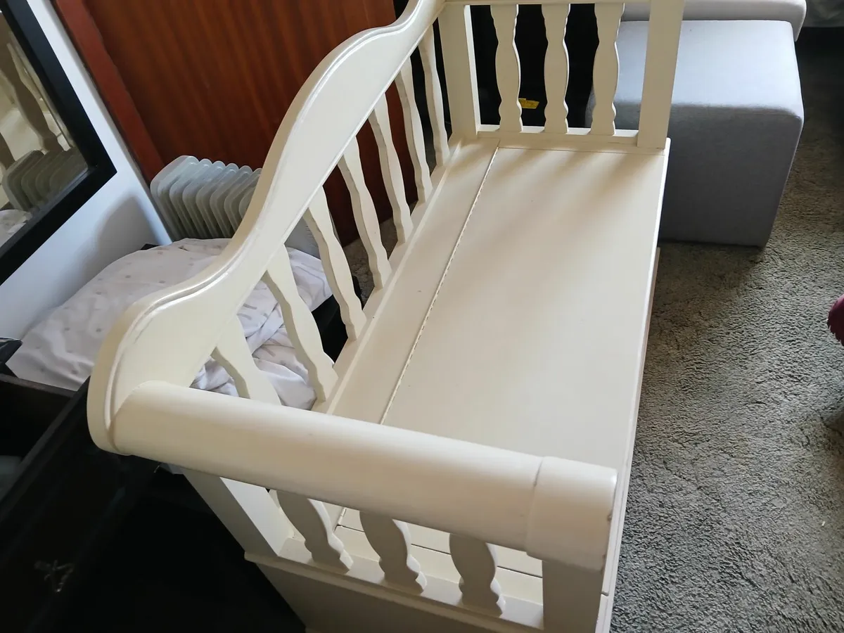 Bench double seat 💺 💺  under storage - Image 2