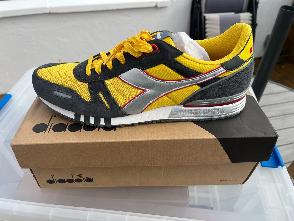 Trainers UK 11 - Image 3