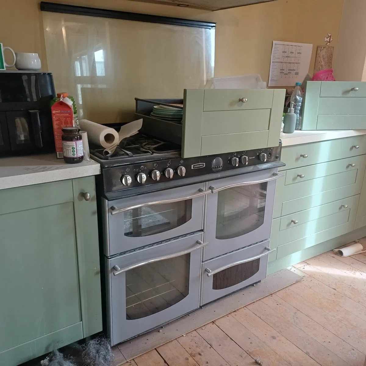 Gas cooker and double electric oven