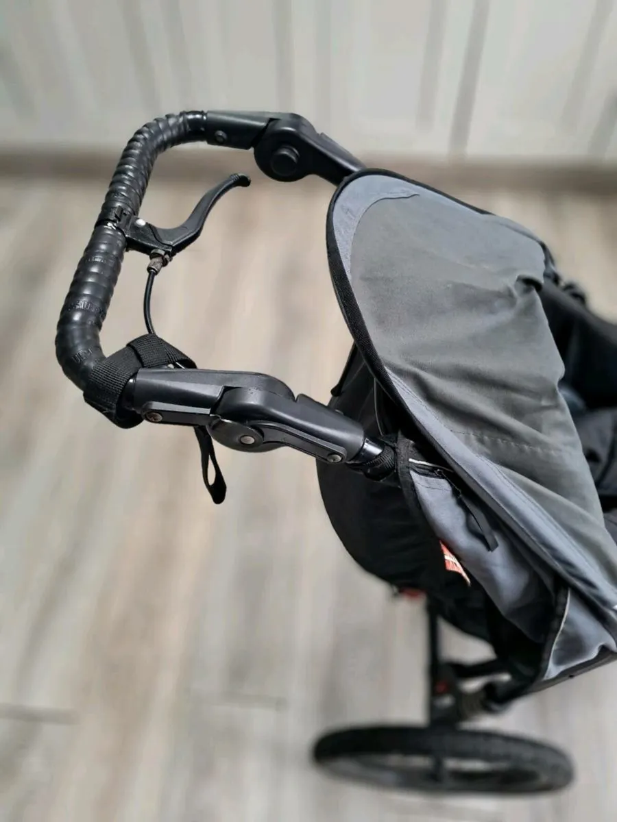 Out n about buggy - Image 1