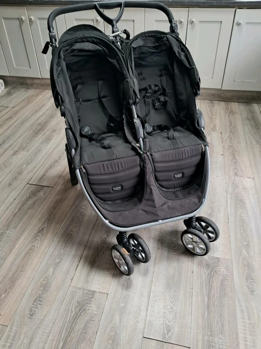 Britax double buggy - Image 3