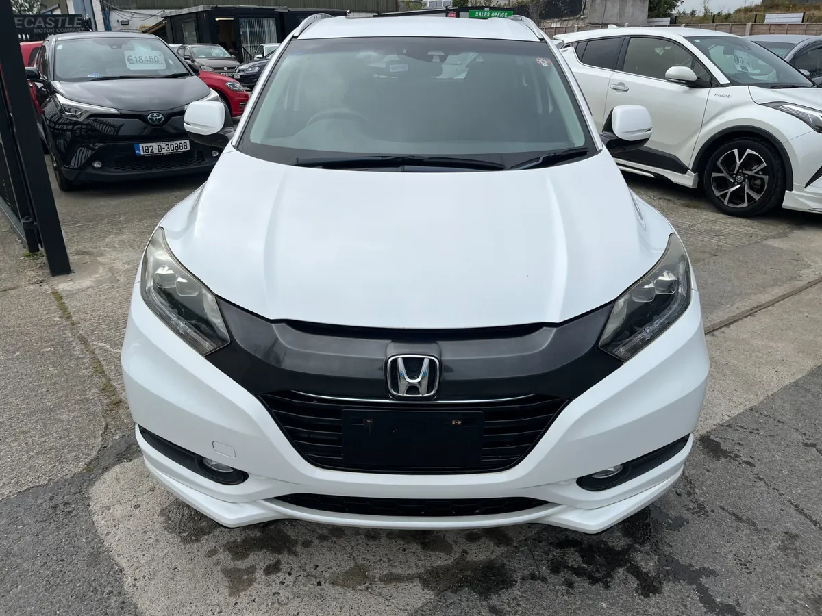 HONDA VEZEL 2014, 1.5 HYBRID AUTO LOW KMS - Image 2