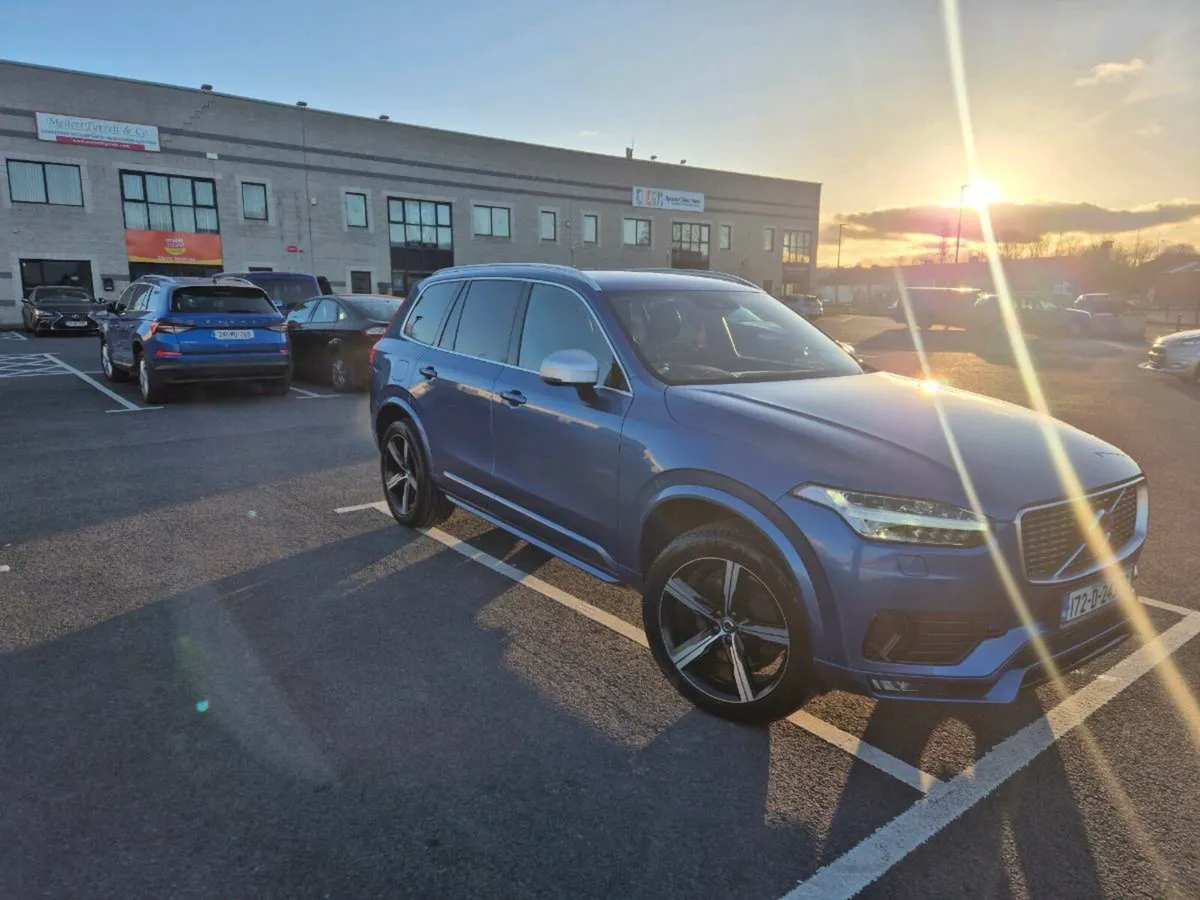 Volvo Xc90 R DESIGN - Image 3
