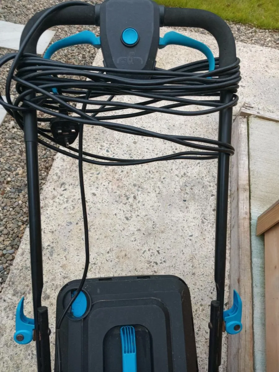 Plug in lawnmower - Image 2