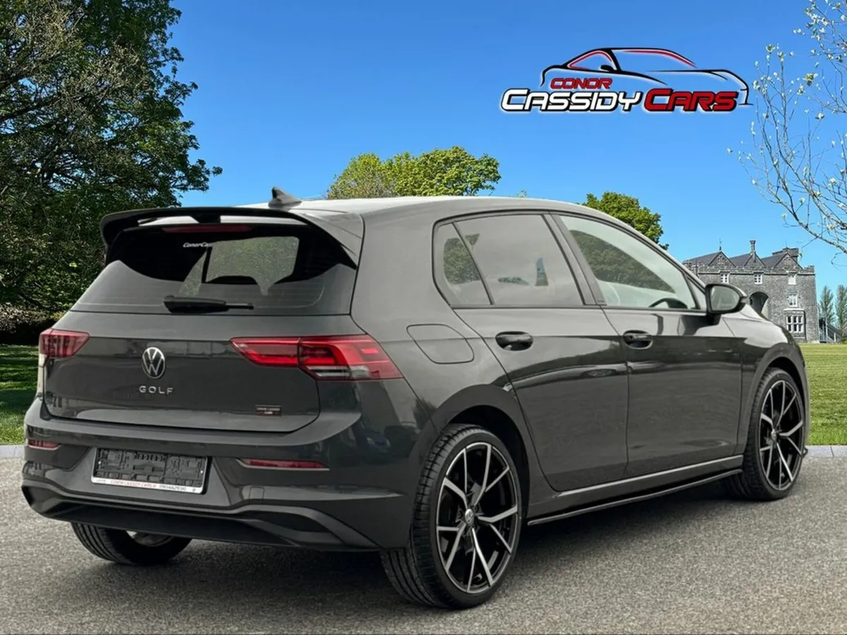 Volkswagen Golf LIFE TDI DSG *AUTO* - Image 2