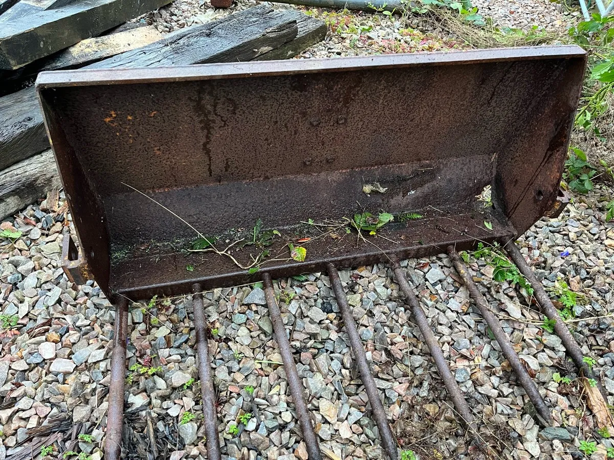 Back loader - Image 4