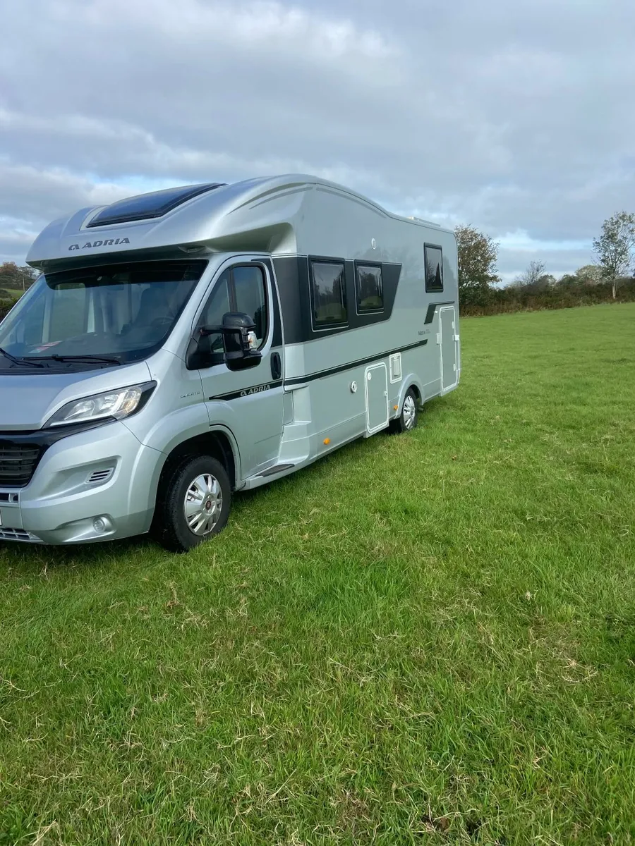 Adria Matrix Supreme 670 DC - Image 1