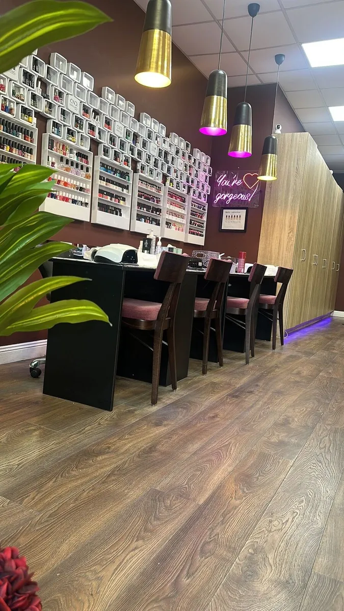 Beauty Salon For Sale - Fully Fitted - Image 2