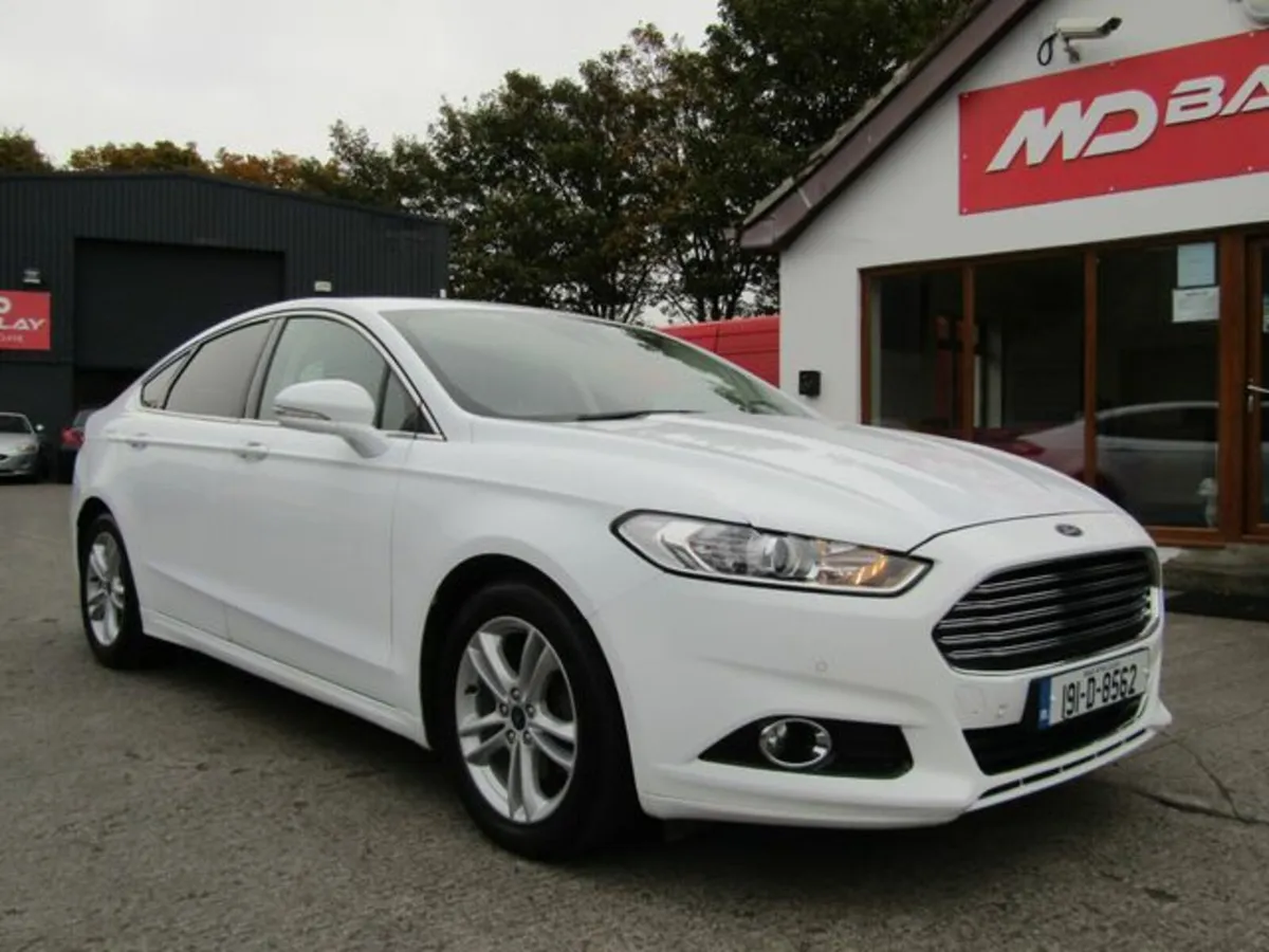 Ford Mondeo Titanium 5DR 2.0 150PS 6SPD 4D - Image 2