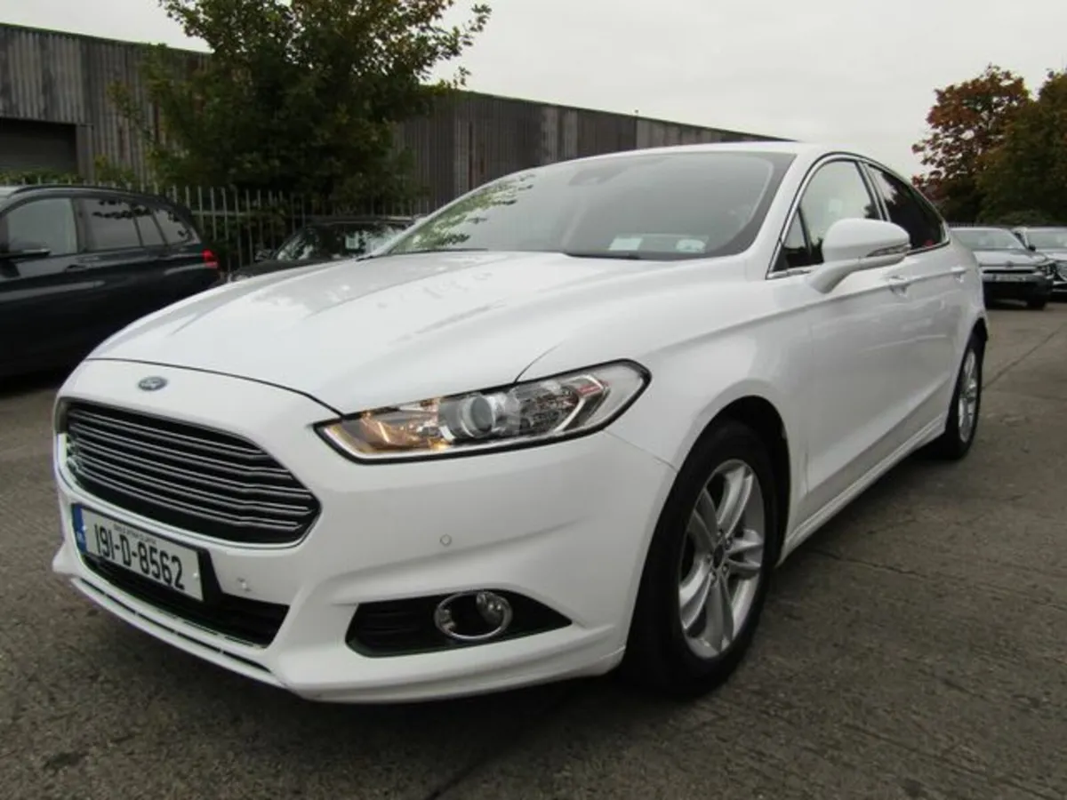 Ford Mondeo Titanium 5DR 2.0 150PS 6SPD 4D - Image 4
