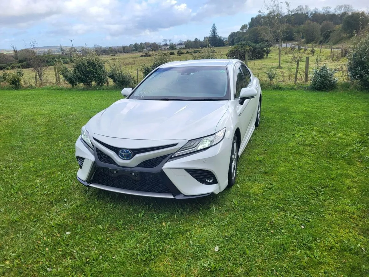 TOYOTA CAMRY 2020 hybrid LEATHER INTERIOR @ €24900 - Image 1