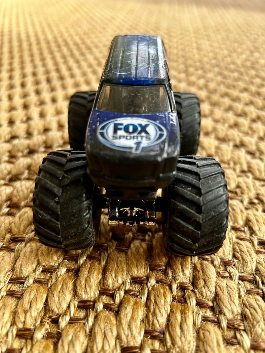 Hotwheels Monster trucks - Image 4
