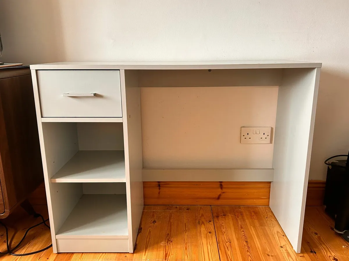 Desk - Image 1