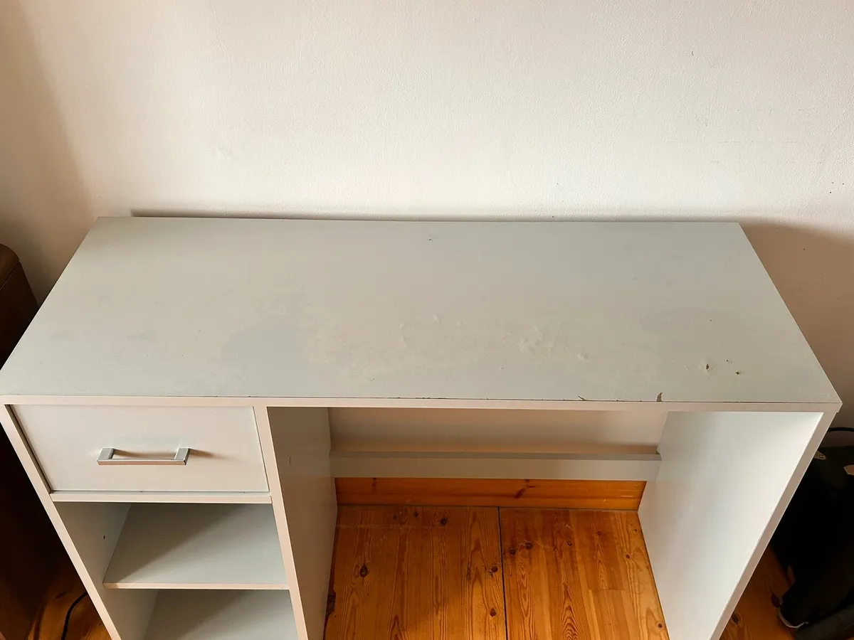 Desk - Image 3