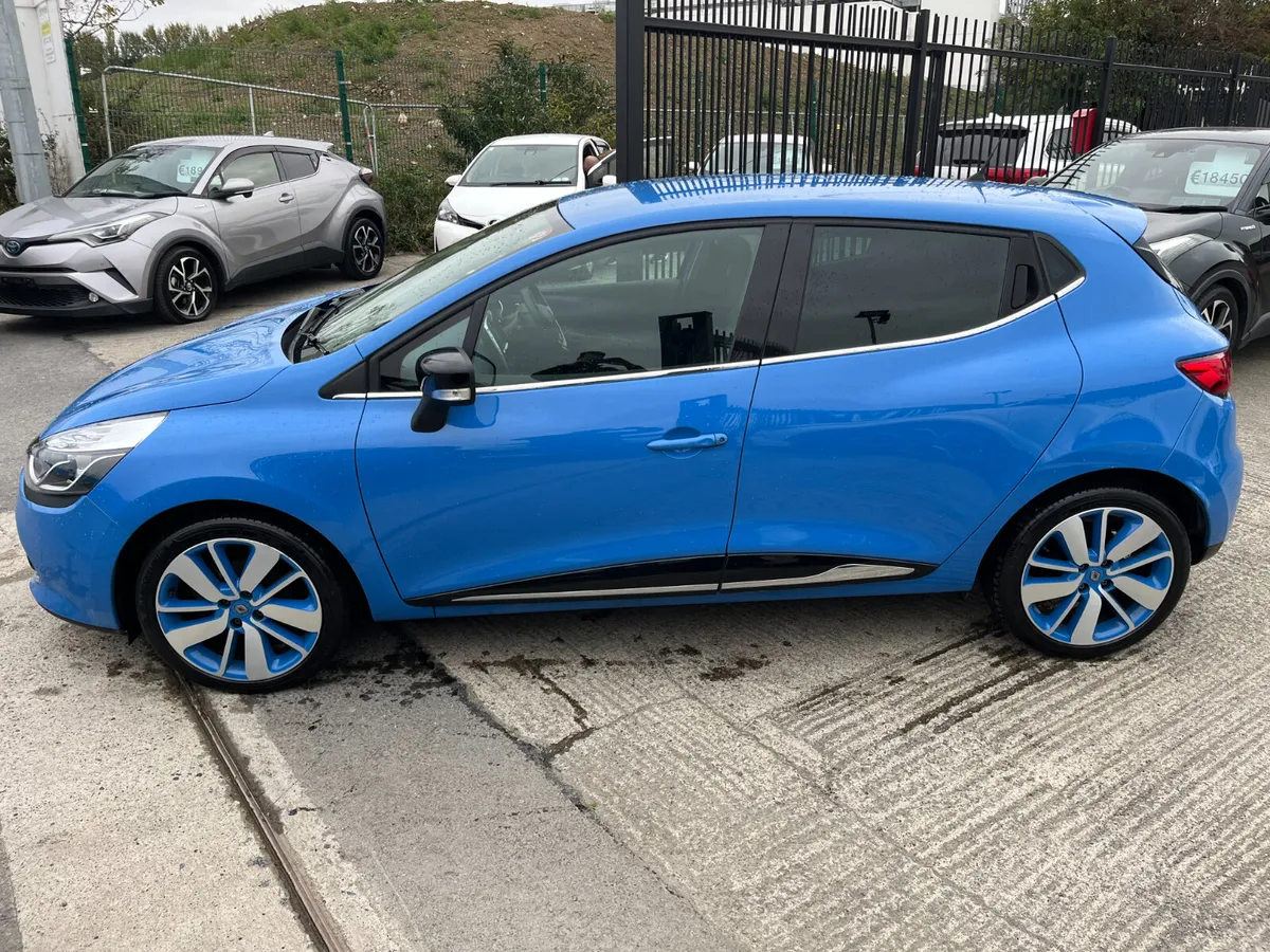 RENAULT CLIO 1.2 5DR AUTO GT VERY LOW KMS - Image 4