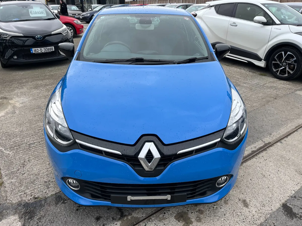 RENAULT CLIO 1.2 5DR AUTO GT VERY LOW KMS - Image 2