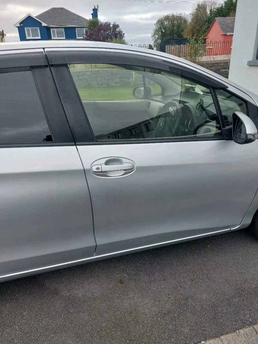 Toyota Vitz 2012 Petrol low milage - Image 4