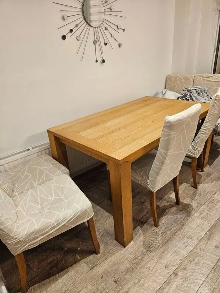 solid oak wood dining table extendable and chairs - Image 3