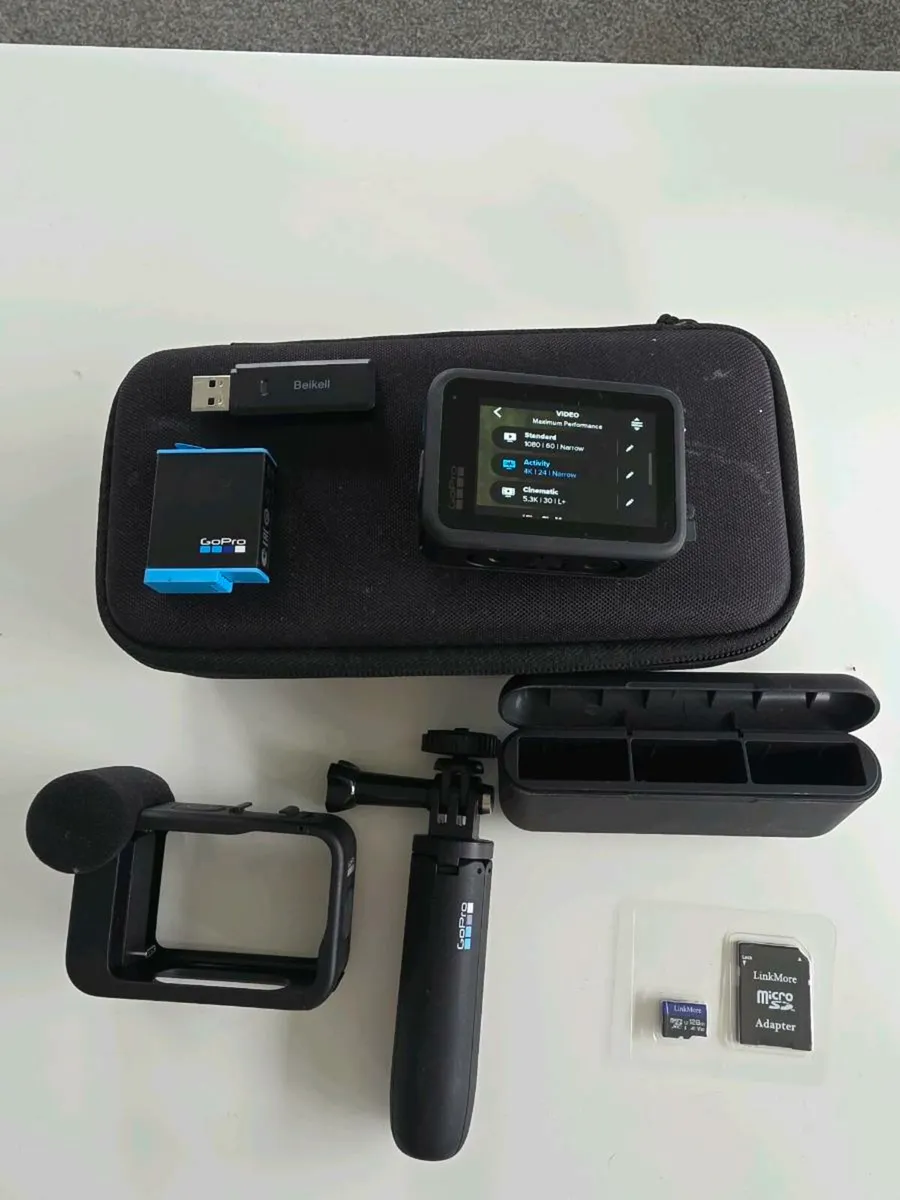GoPro HERO 10 + Accessories - Image 4