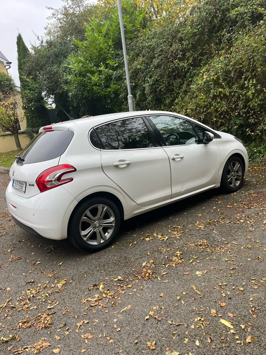 PEUGEOT - Image 2