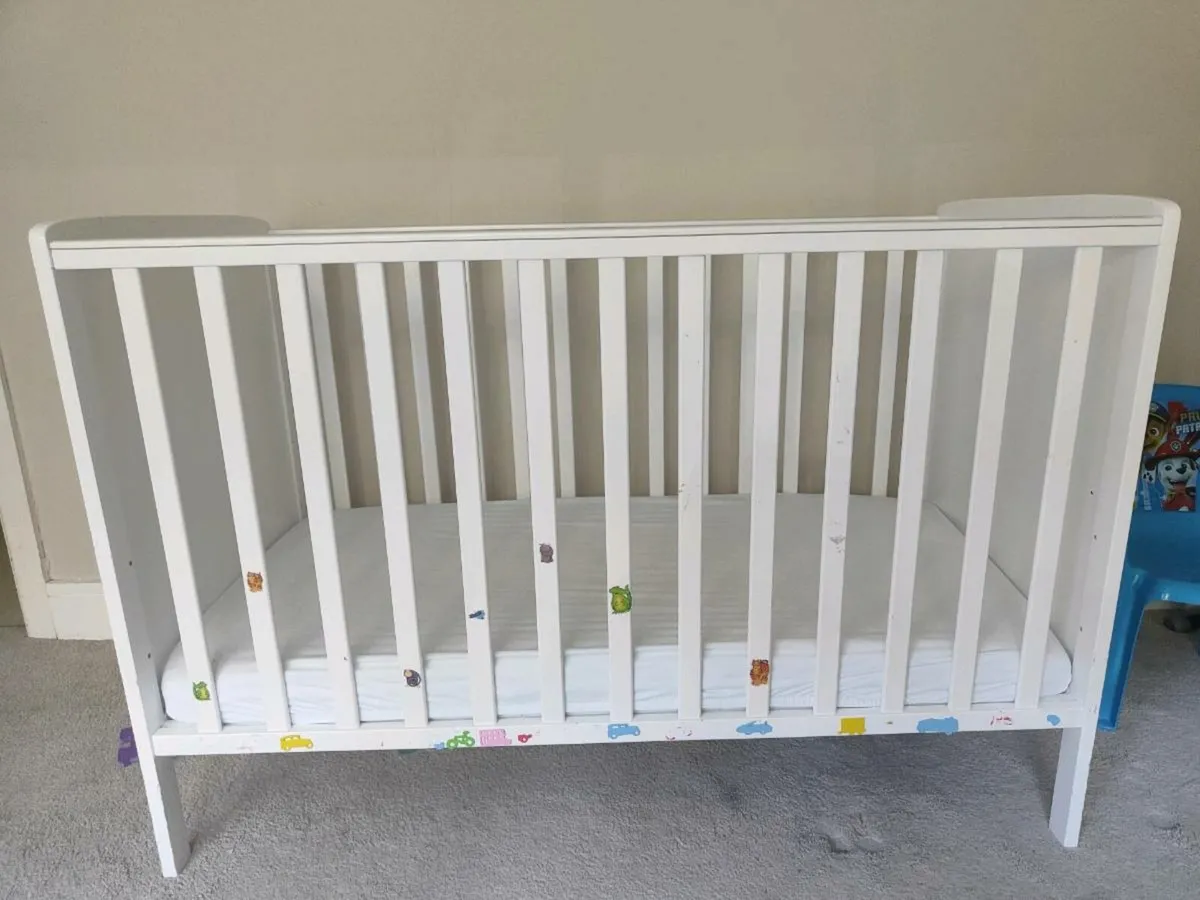The Baby Elegance Cot - Image 1