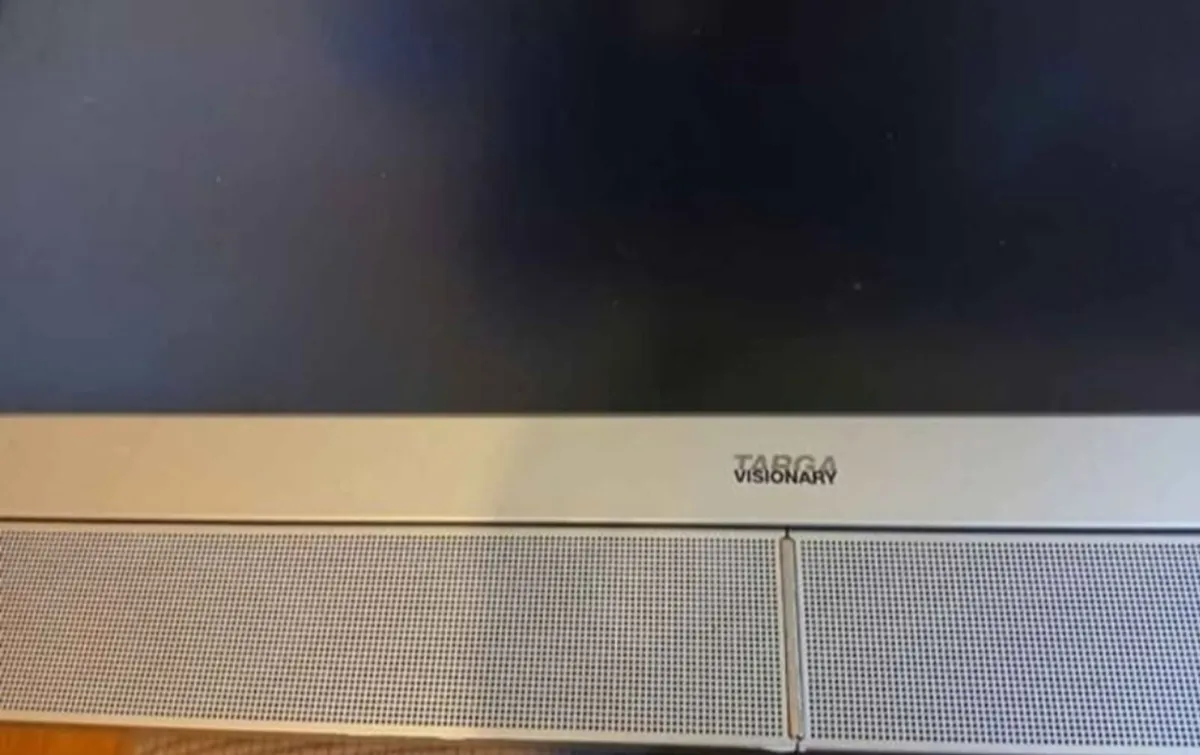 42" HDMI T.V - Image 3